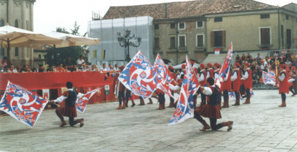 La Grande Squadra degli sbanderatori Rosso-Azzurri.