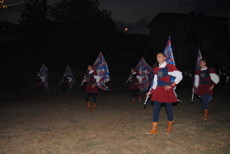 Esibizione sbandieratori e musici in onore di Santa Colomba.