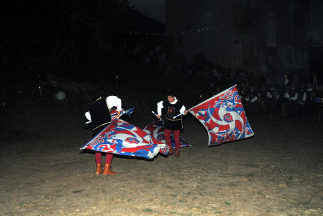 Esibizione sbandieratori e musici in onore di Santa Colomba.