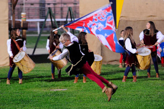 Valerio Ciabattoni durante l'esibizione del Singolo.