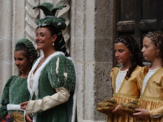 Il corteo della Quintana di Agosto 2006.