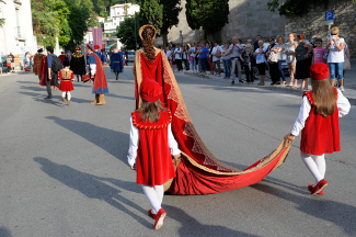 La Dama parte per il Corteo Storico.