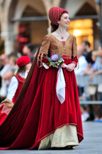 La Dama in Piazza del Popolo.